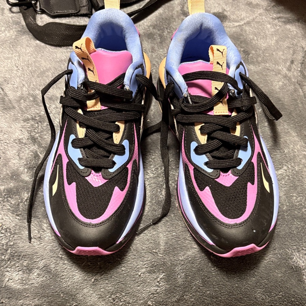 Puma women’s ' Multicolor Sneakers